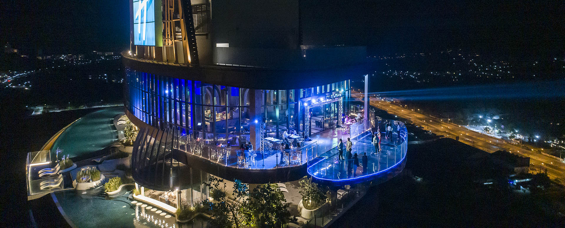 Vana nava sky bar in the night